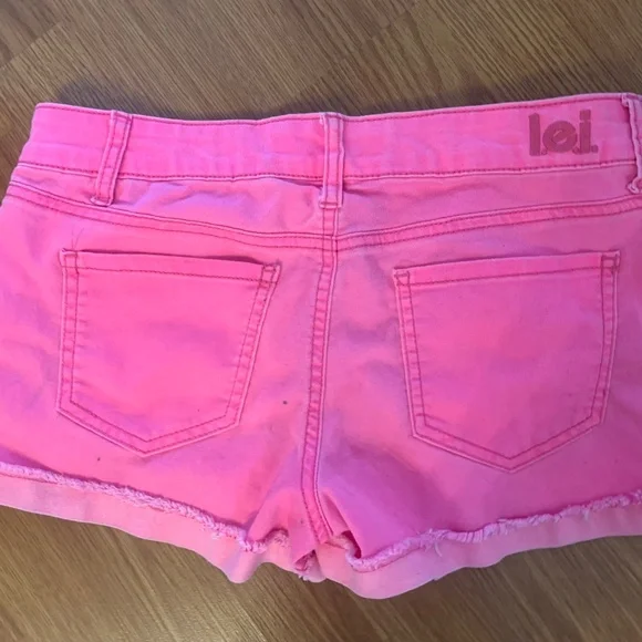 Lei shorts - Picture 3 of 3